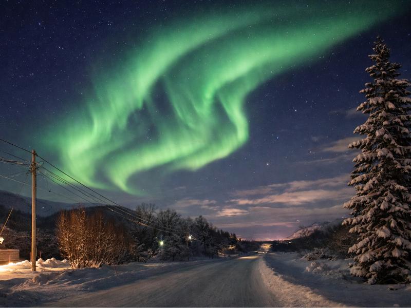 Private VIP Northern Lights Hunt from Svolvær – Lofoten Exclusive